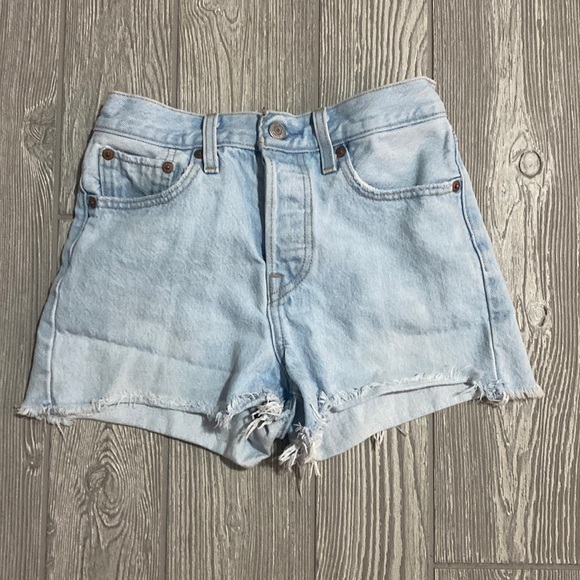 Levi’s Wedgie Jean Shorts Size 24 - Picture 1 of 7